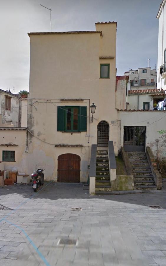 Apartament Starhost - Terazza Barbuti Salerno Zewnętrze zdjęcie