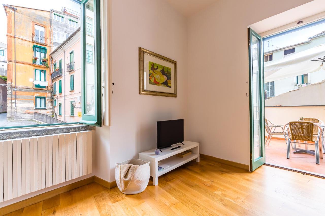 Apartament Starhost - Terazza Barbuti Salerno Zewnętrze zdjęcie