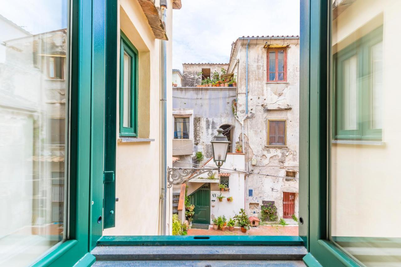 Apartament Starhost - Terazza Barbuti Salerno Zewnętrze zdjęcie